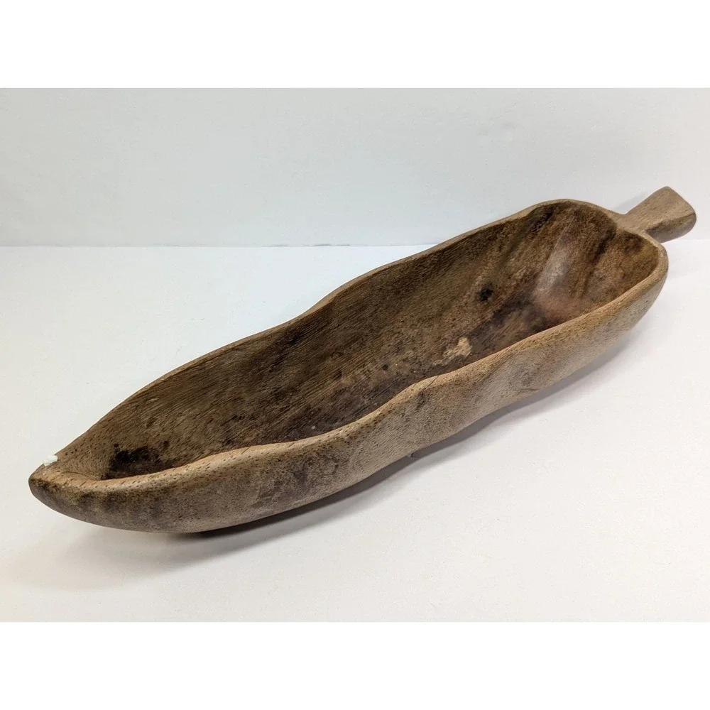 Pepper shaped wooden bowl‎